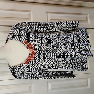 Ruby Rd, Excellent condition,  Women's Top,  Black, White, beaded, Size Large
